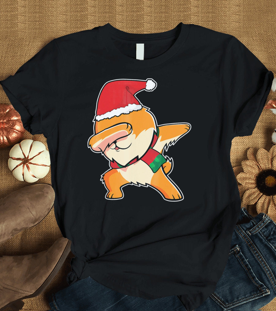 Pomeranian Dog Santa Claus Hat Dabbing Dance Hip T-Shirt