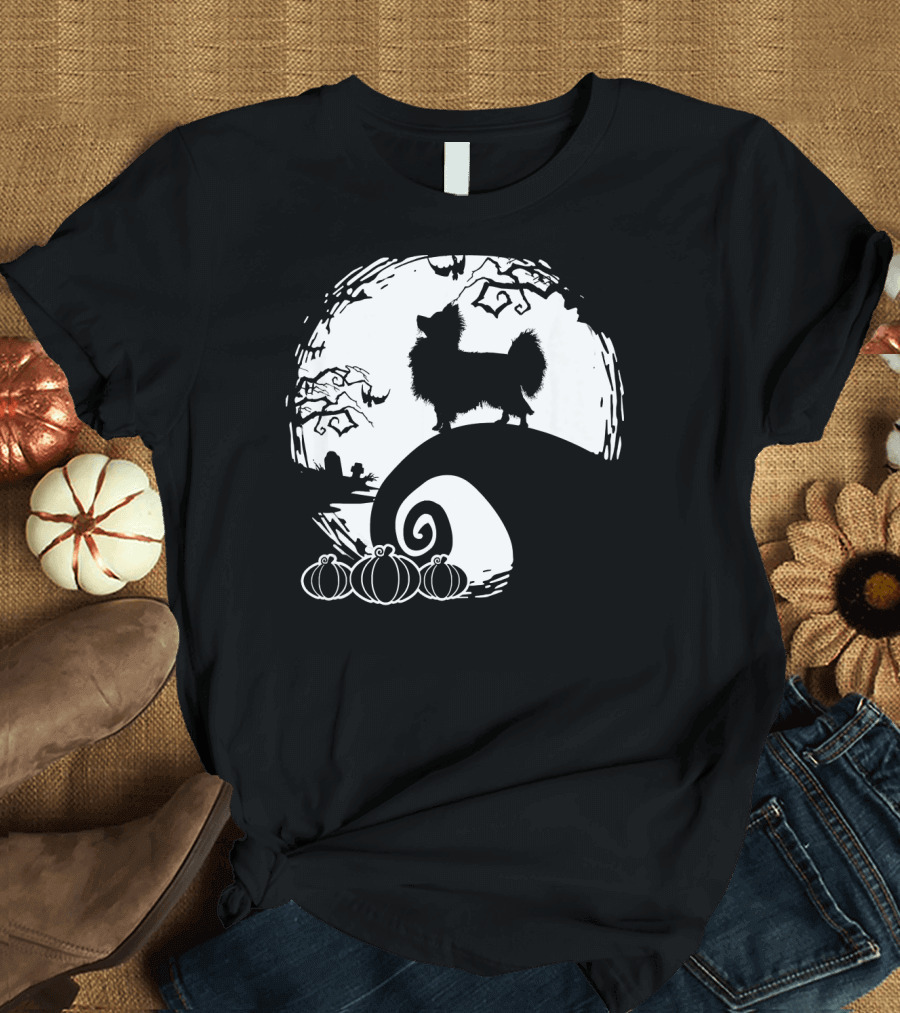 Papillon And The Moon Spooky Halloween Pumpkin Night Scene T-Shirt