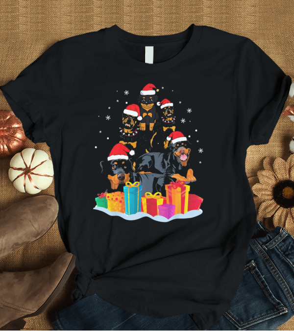 T-Shirt: Rottweiler Pack Festive Santa Hats Snowflakes Colorful Xmas Presents T-Shirt Rottweiler Pack Festive Santa Hats Snowflakes Colorful Xmas Presents T-Shirt