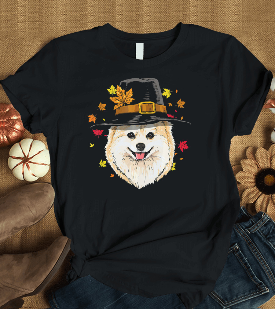 Thanksgiving Pomeranian Pilgrim with Autumn Leaves and Black Hat T-Shirt
