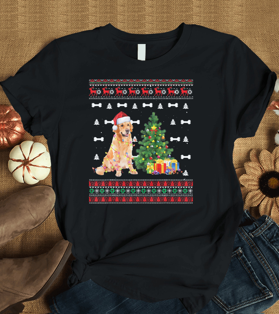 Golden Retriever Christmas Xmas Dog with Santa Hat and Holiday Tree T-Shirt