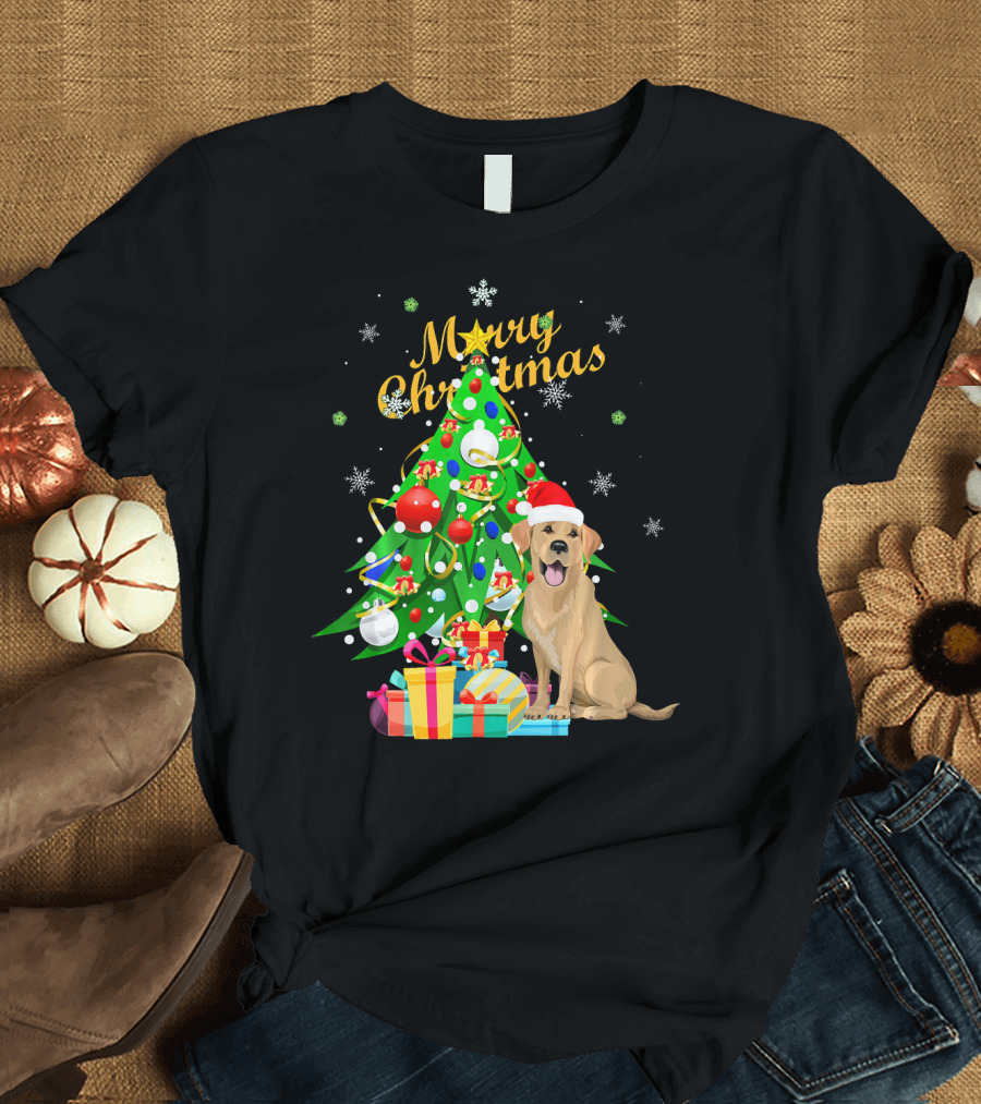 Merry Christmas Labrador Retriever with Tree and Presents T-Shirt