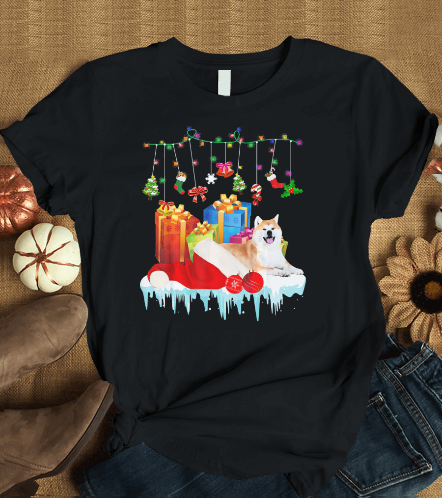 Funny Akita Dog with Christmas Gifts and Santa Hat Decorations T-Shirt
