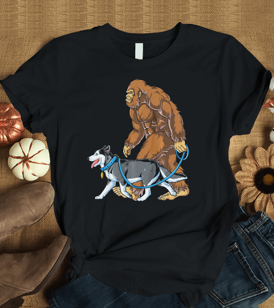 Bigfoot Walking Siberian Husky Sasquatch Dog Walker T-Shirt