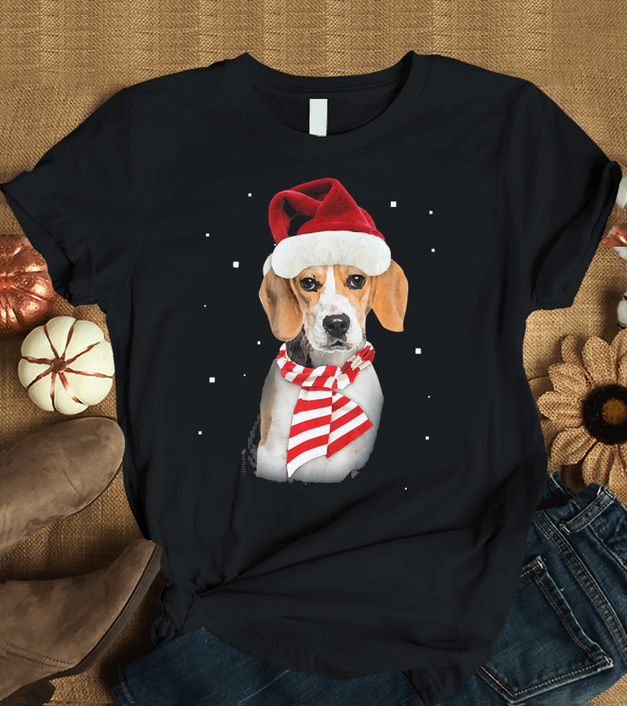 Beagle Santa Merry Xmas Christmas Snowflakes Red Hat Scarf T-Shirt