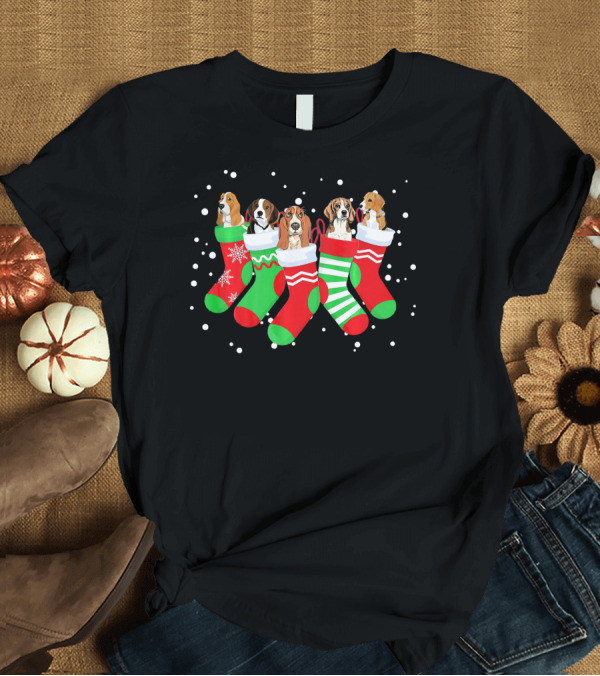 T-Shirt: Beagle Christmas Stockings Cute Holiday Socks T-Shirt Beagle Christmas Stockings Cute Holiday Socks T-Shirt