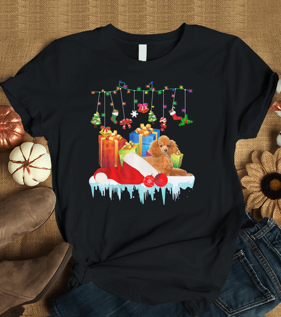Funny Poodle Christmas Santa Hat Xmas Presents and Decorations T-Shirt