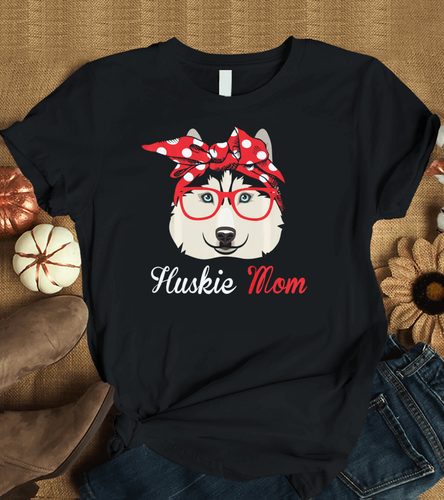 Huskie Mom Funny Dog with Polka Dot Bow and Red Glasses T-Shirt