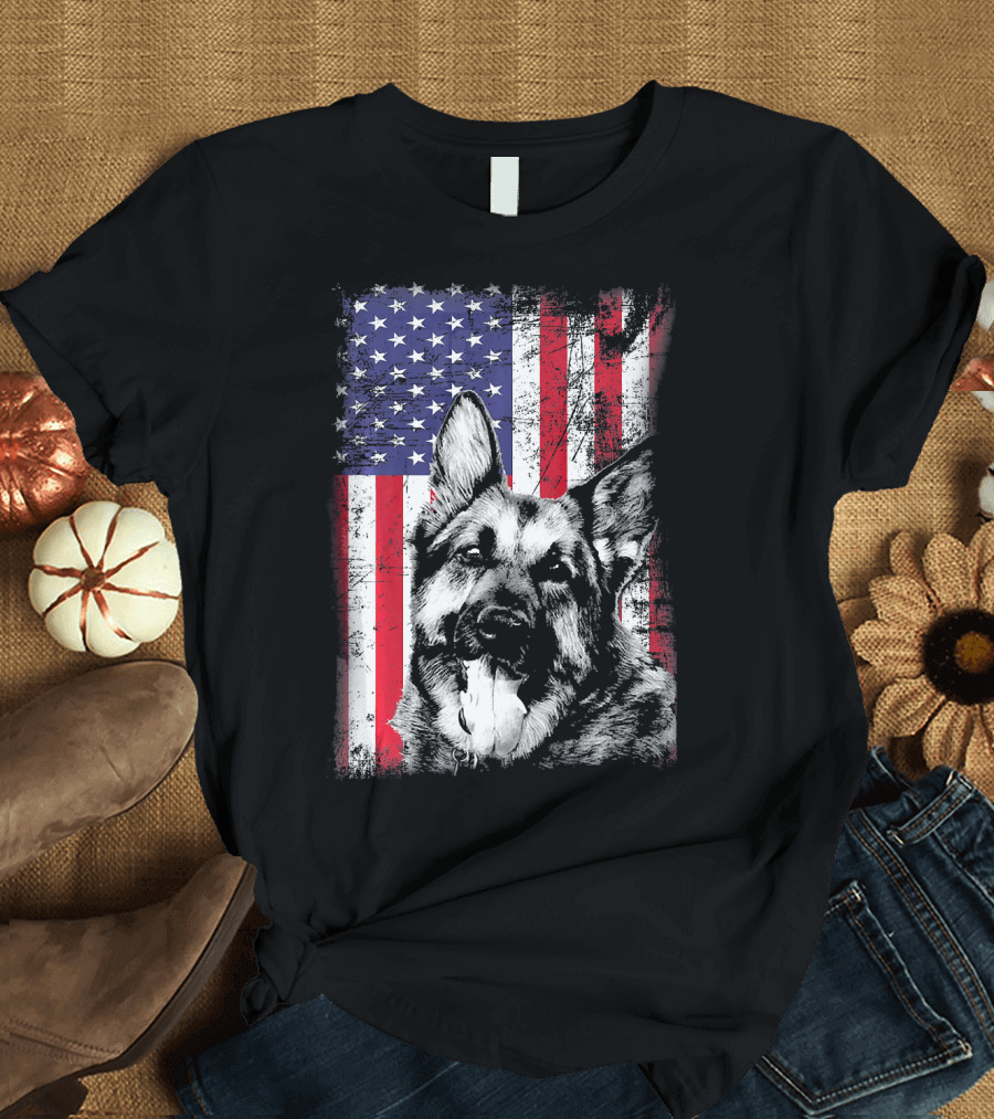 Patriotic Vintage German Shepherd American Flag Background USA Dog Lovers T-Shirt