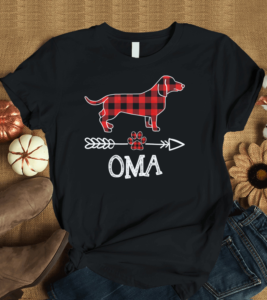 Oma Dachshund Red Plaid Dog Paw Arrow T-Shirt