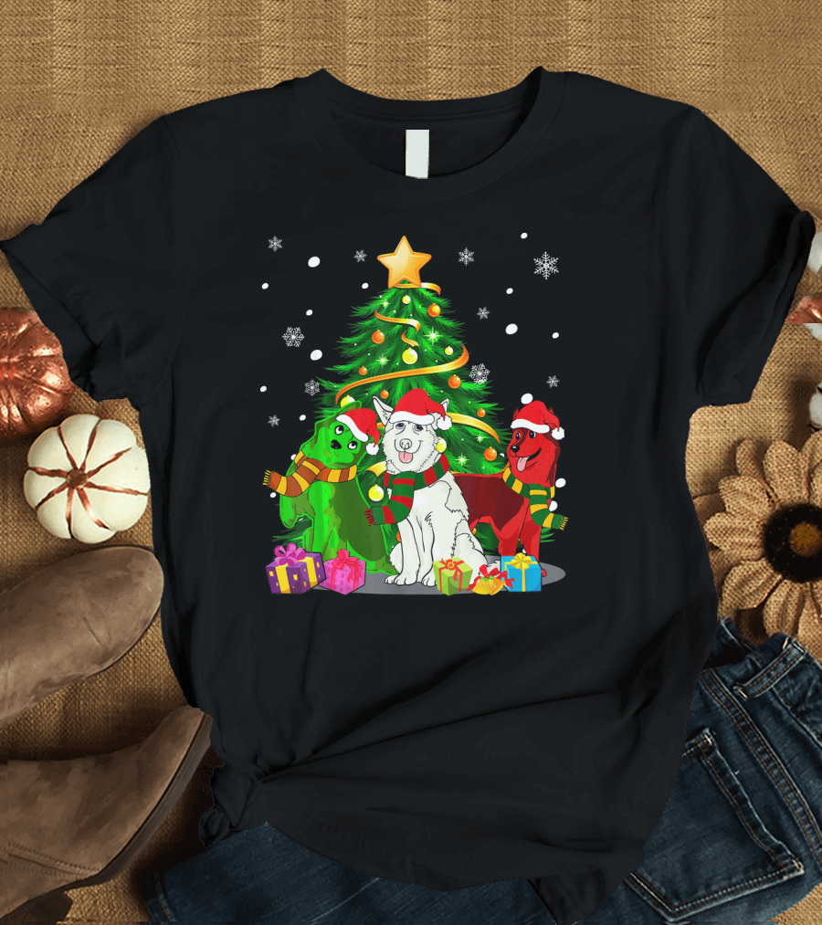 Siberian Husky Christmas Family with Gifts and Tree T-Shirt