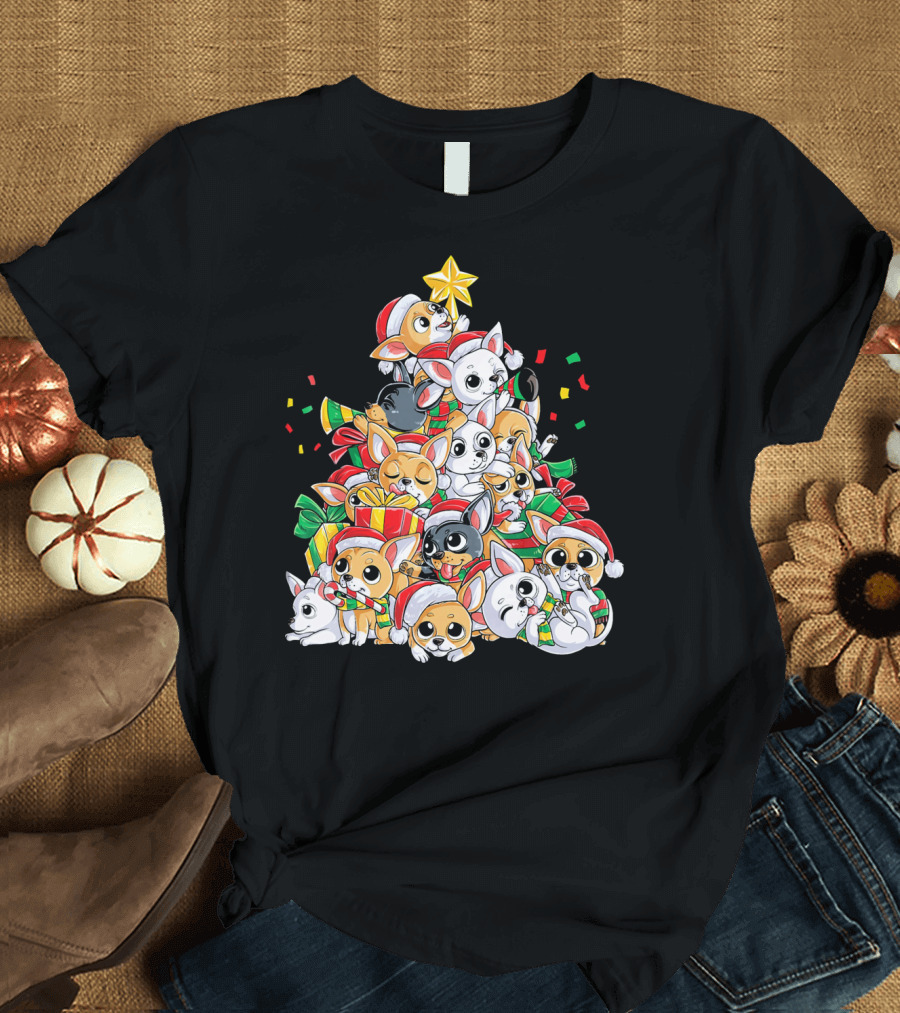 Chihuahua Christmas Xmas Tree with Santa Hat and Gifts T-Shirt