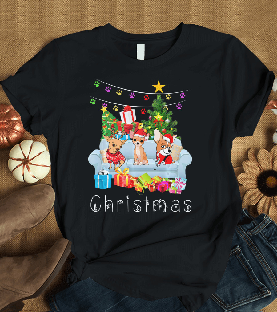 Christmas Chihuahua Funny Holiday Scene T-Shirt