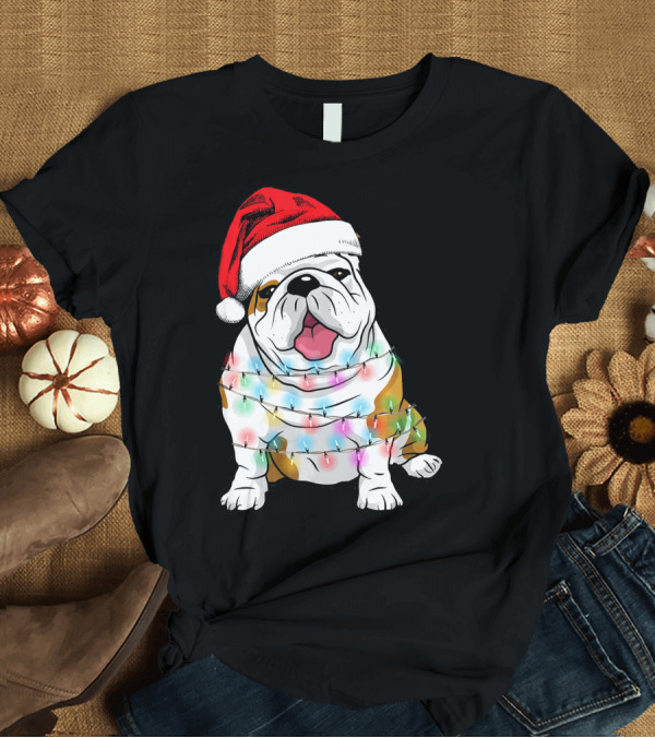 T-Shirt: English Bulldog Wrapped in Christmas Lights with Santa Hat T-Shirt English Bulldog Wrapped in Christmas Lights with Santa Hat T-Shirt