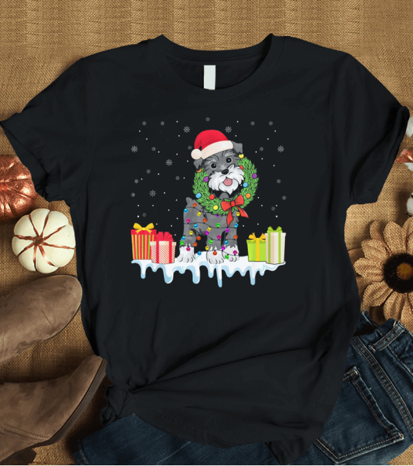 T-Shirt: Cute Schnauzer Xmas Dog with Christmas Wreath and Presents T-Shirt Cute Schnauzer Xmas Dog with Christmas Wreath and Presents T-Shirt