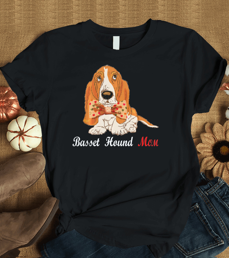 Basset Hound Mom with Polka Dot Bowtie T-Shirt