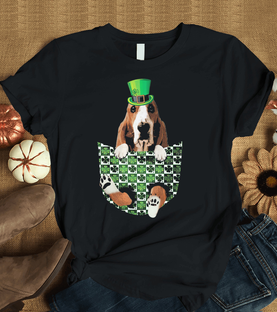 Basset Hound Leprechaun Hat Shamrock Pocket Green T-Shirt