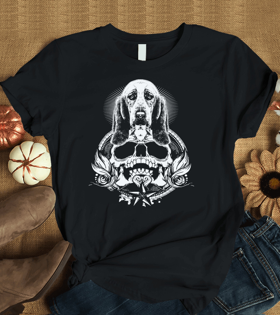 Basset Hound Skull Star Roses Monochrome T-Shirt