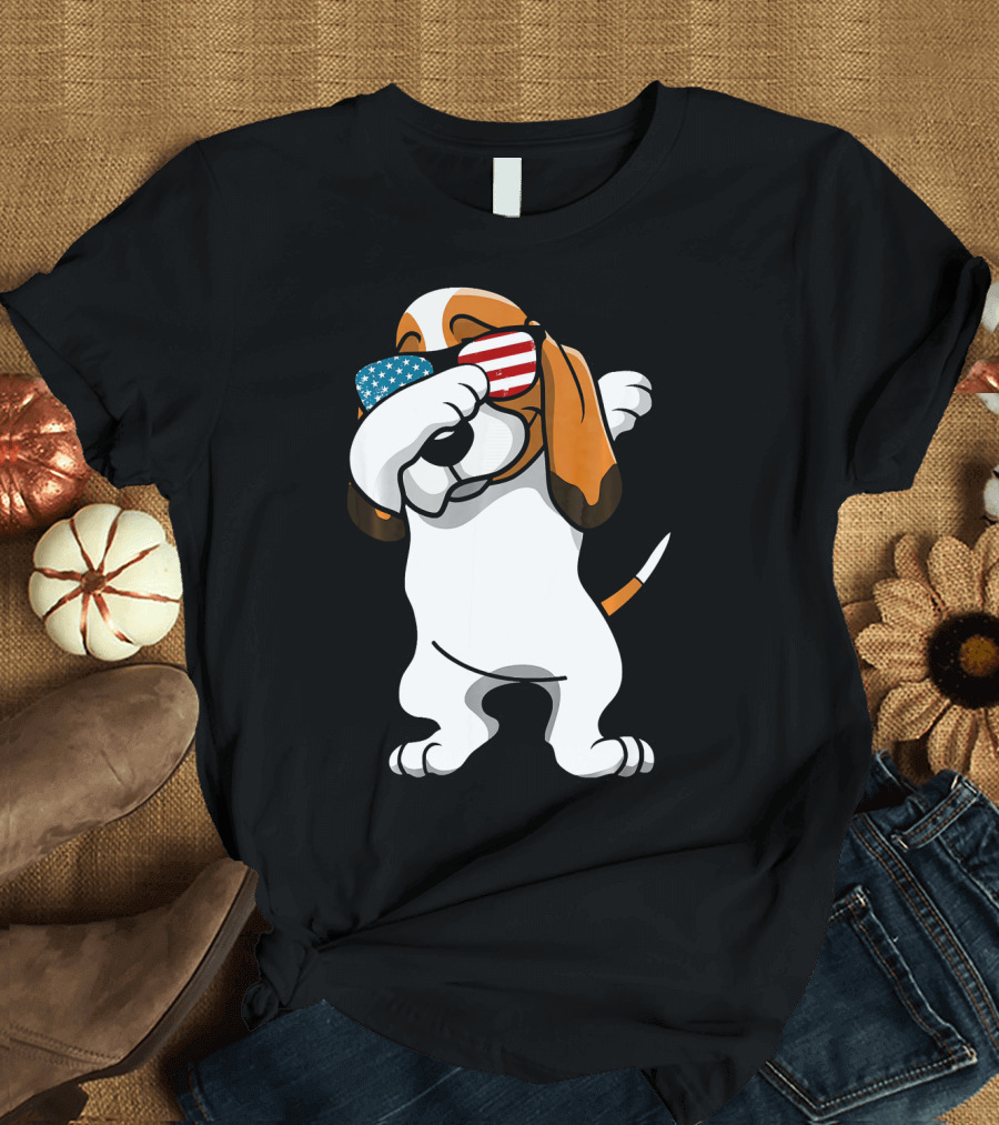 Dabbing Basset Hound Dog American Flag Sunglasses T-Shirt