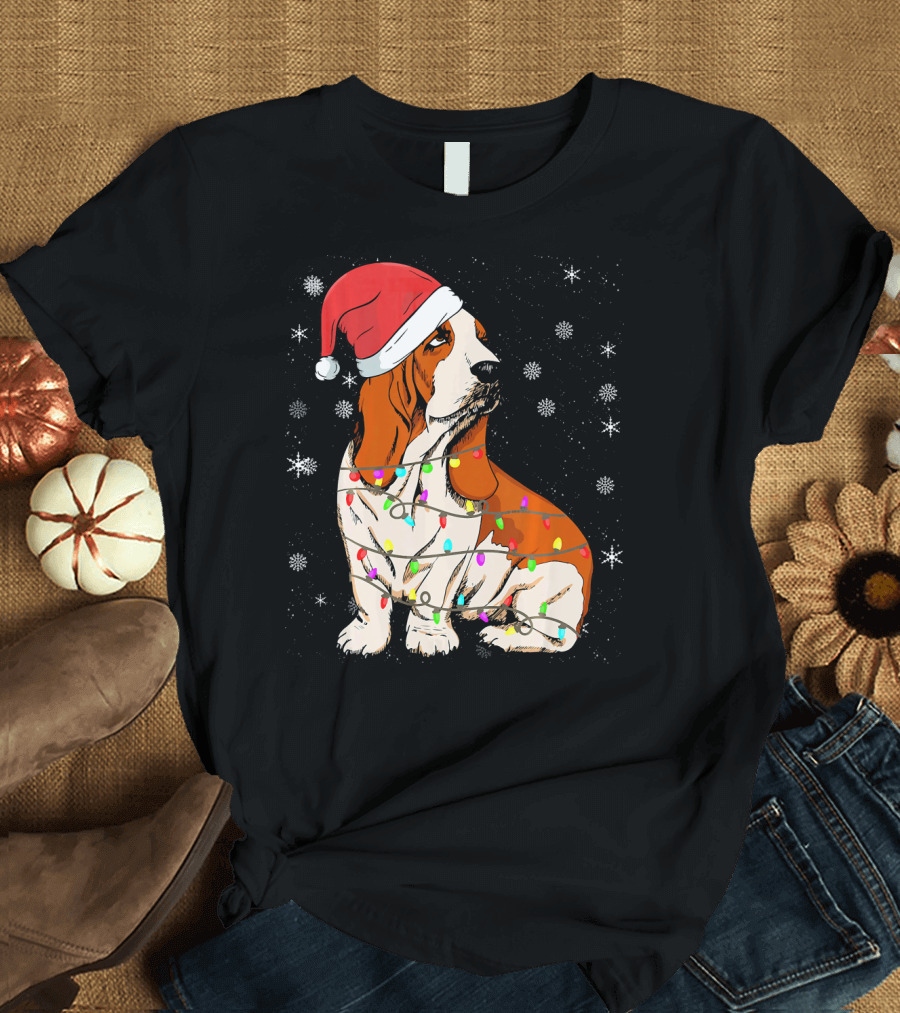 Merry Christmas Basset Hound Santa Hat Festive String Lights T-Shirt