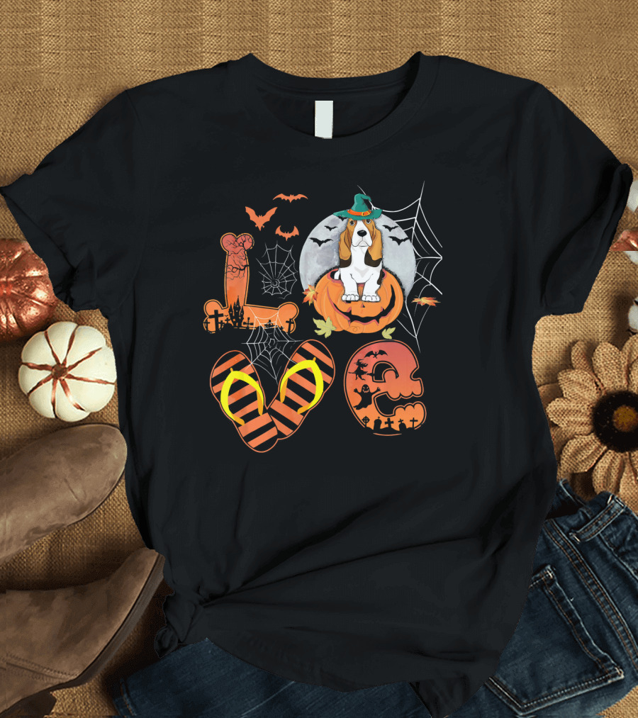 Funny Basset Hound In Pumpkin Halloween Love with Spiders and Bats T-Shirt