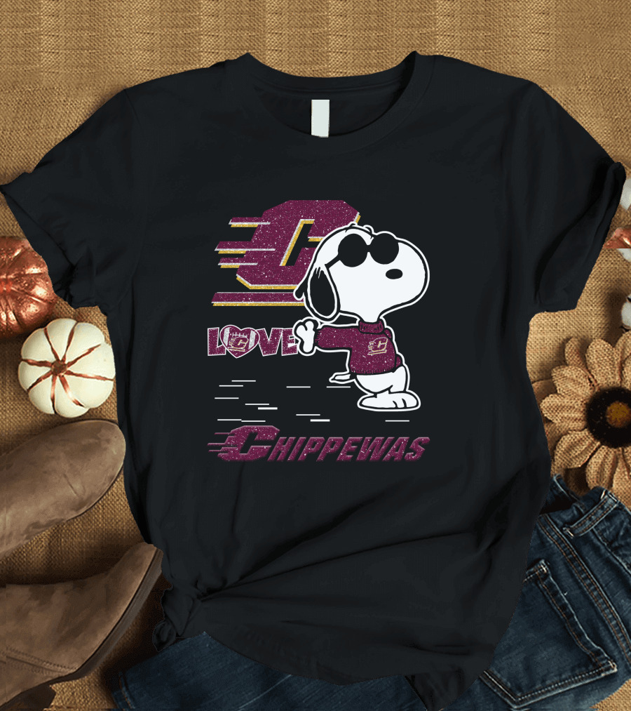 Snoopy Central Michigan Chippewas Love Football T-Shirt