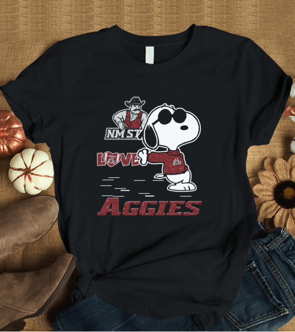 T-Shirt: Snoopy Love NM State Aggies T-Shirt Snoopy Love NM State Aggies T-Shirt