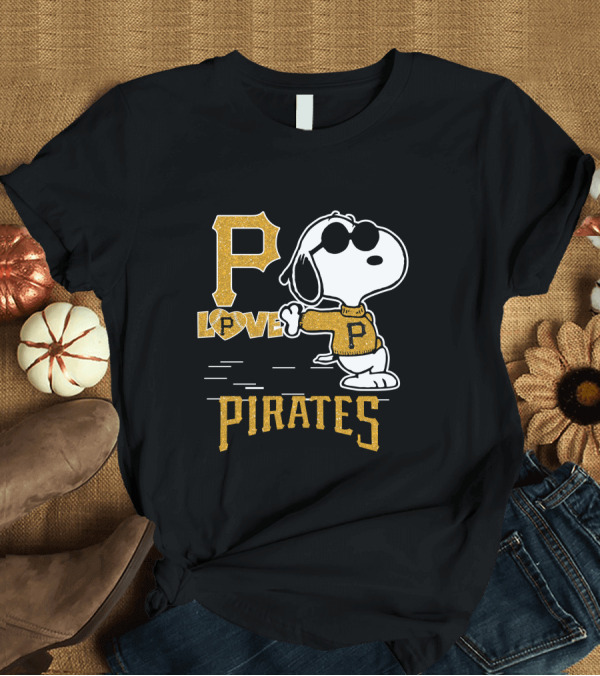 T-Shirt: Snoopy Love Pittsburgh Pirates P Baseball T-Shirt Snoopy Love Pittsburgh Pirates P Baseball T-Shirt