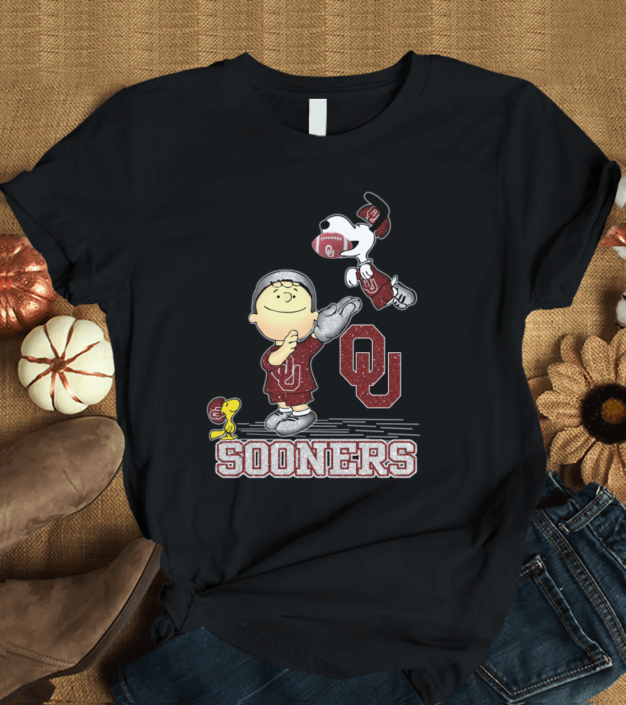 Snoopy OU Sooners Peanuts Football Fan T-Shirt