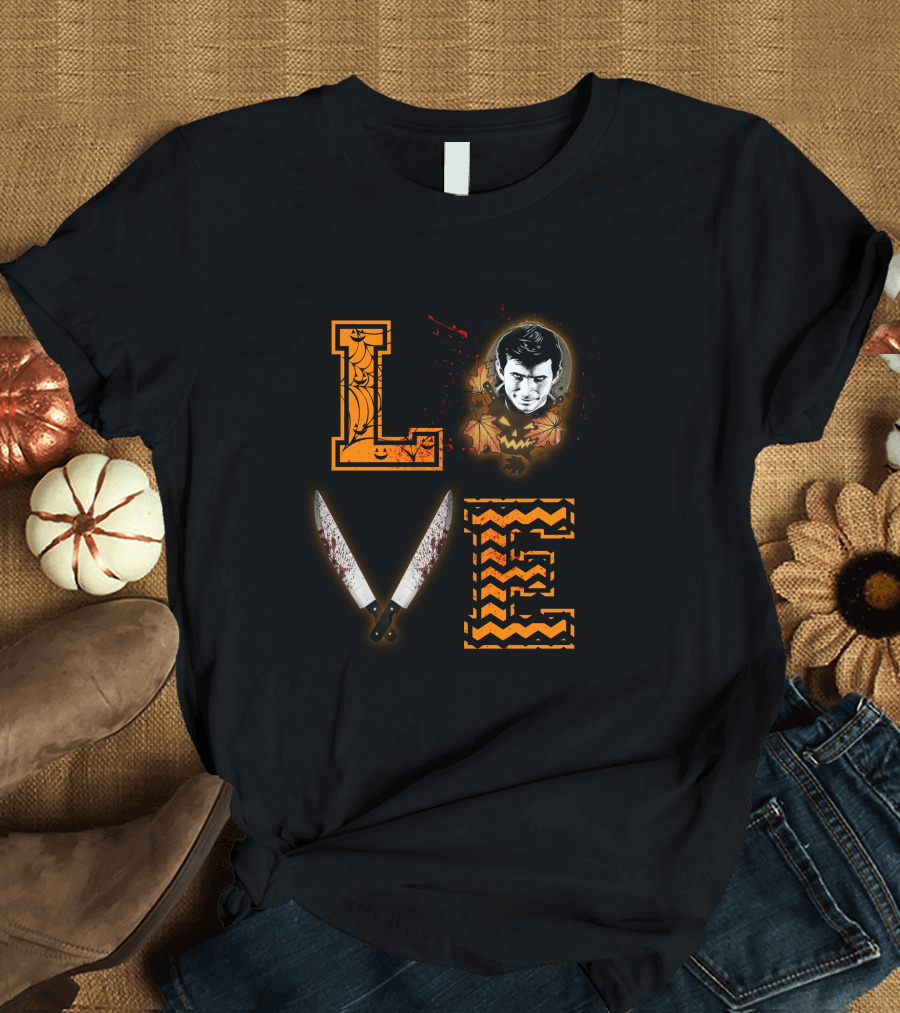 Love Halloween Spider Webs Bloody Knives Classic Horror Face T-Shirt