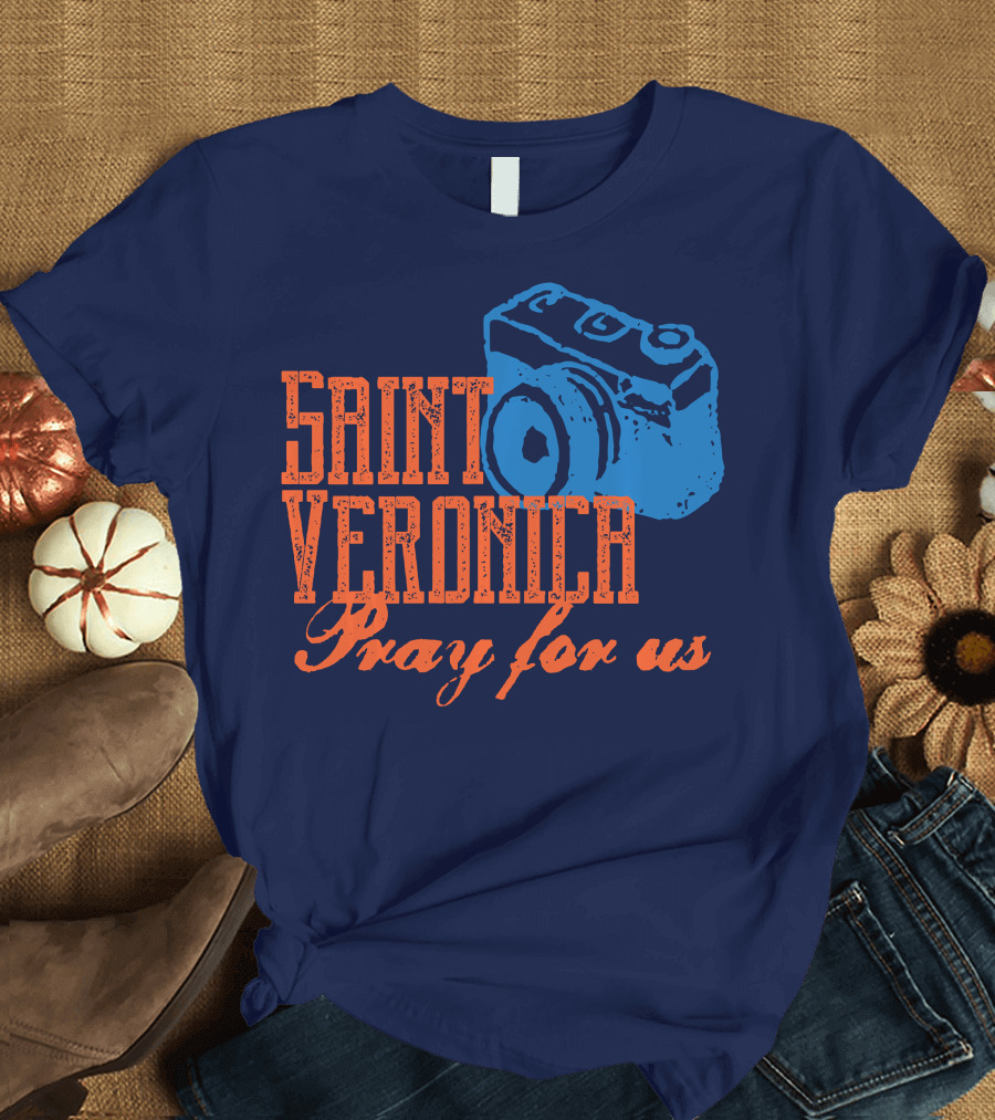 Saint Veronica Pray for Us Photography Camera T-Shirt