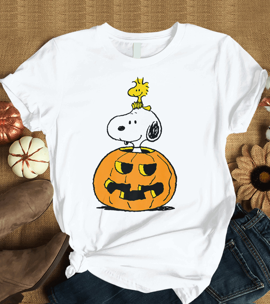 Halloween Snoopy Woodstock Pumpkin Peanuts Cartoon T-Shirt