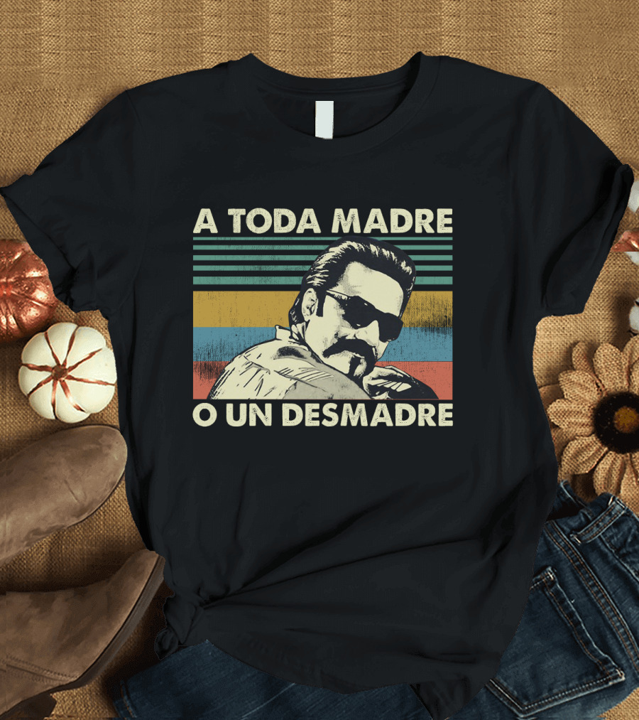 A Toda Madre O Un Desmadre Vintage Retro Stripes Cool Sunglasses T-Shirt