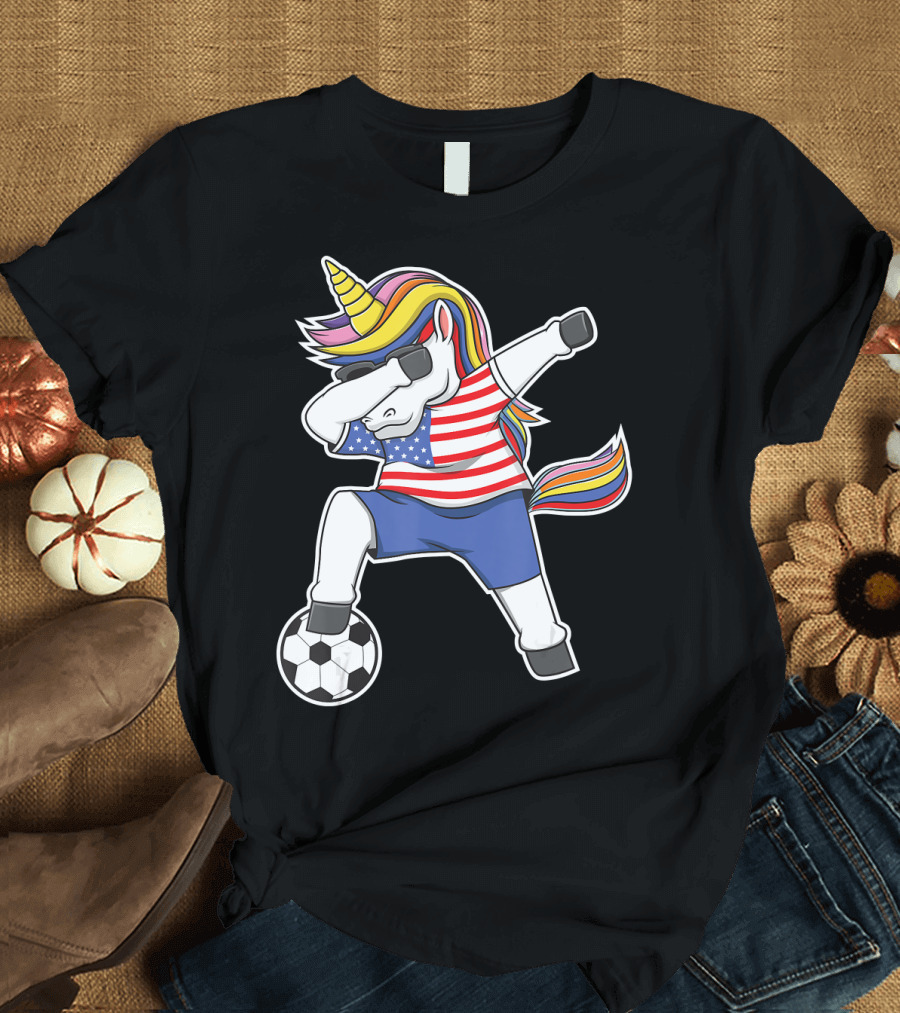 Dabbing Soccer Unicorn USA Girls Unicorn Lover Stars and Stripes Football T-Shirt