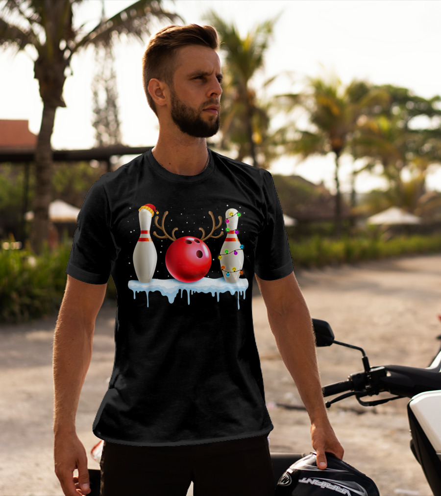 Christmas Santa Hat Reindeer Bowling Ball And Xmas Lights Bowling Pins Lover T-Shirt