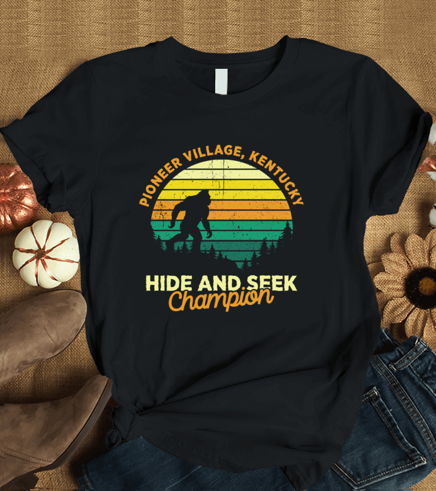 Pioneer Village Kentucky Bigfoot Hide And Seek Champion Retro Sunset T-Shirt