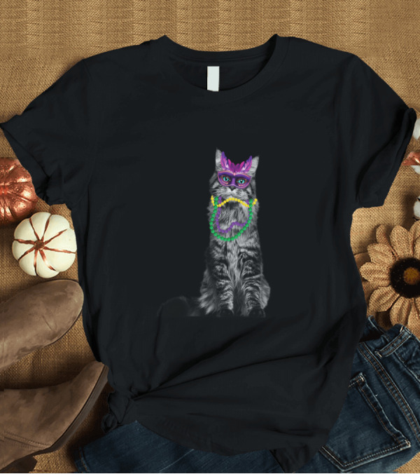T-Shirt: Cat Beads with Mardi Gras Mask and Decorations T-Shirt Cat Beads with Mardi Gras Mask and Decorations T-Shirt