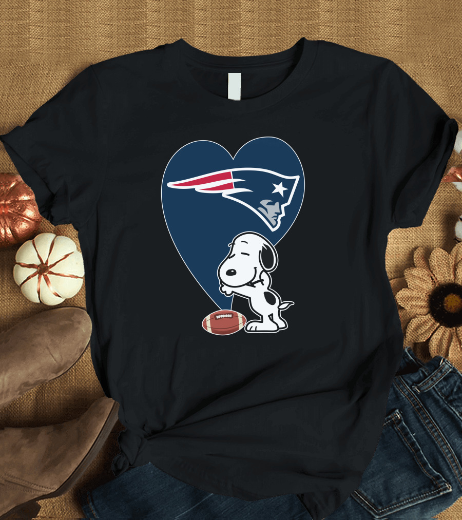 Snoopy Hugging New England Patriots Heart with Football T-Shirt