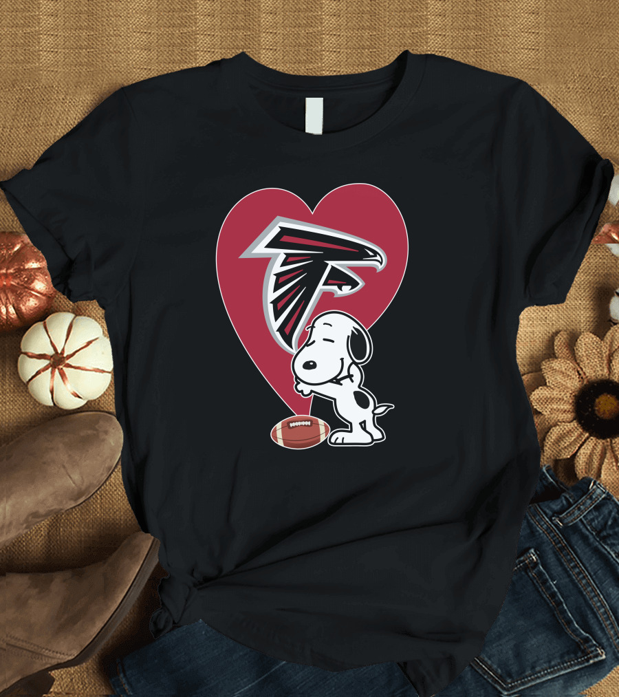 Atlanta Falcons Snoopy Heart Football Hug T-Shirt