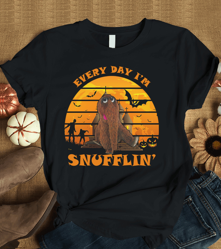 EVERY DAY I'M SNUFFLIN' HALLOWEEN ORANGE BATS PUMPKINS CHURCH T-Shirt
