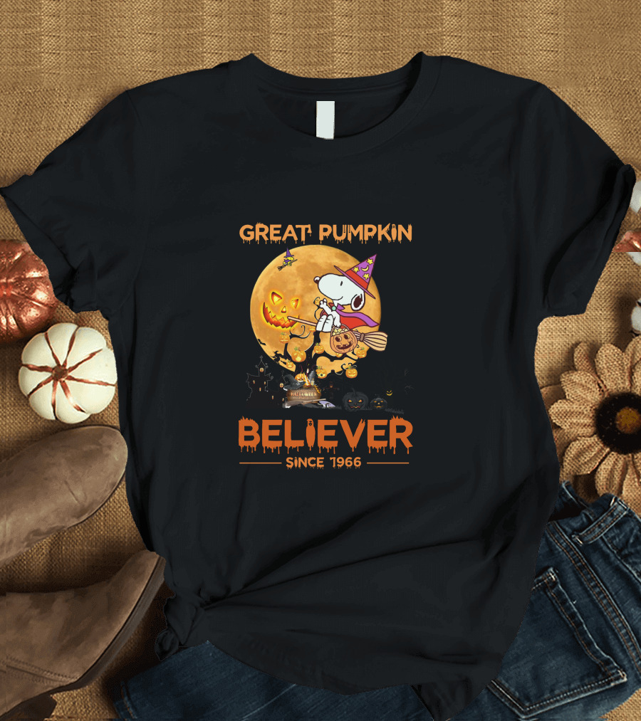 Great Pumpkin Believer Since 1966 Snoopy Halloween Moon T-Shirt