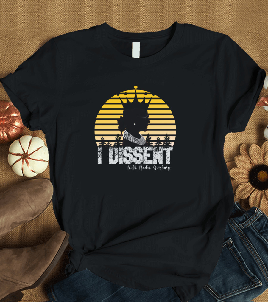 I Dissent Ruth Bader Ginsburg Silhouette With Crown And Collar Sunset Background T-Shirt