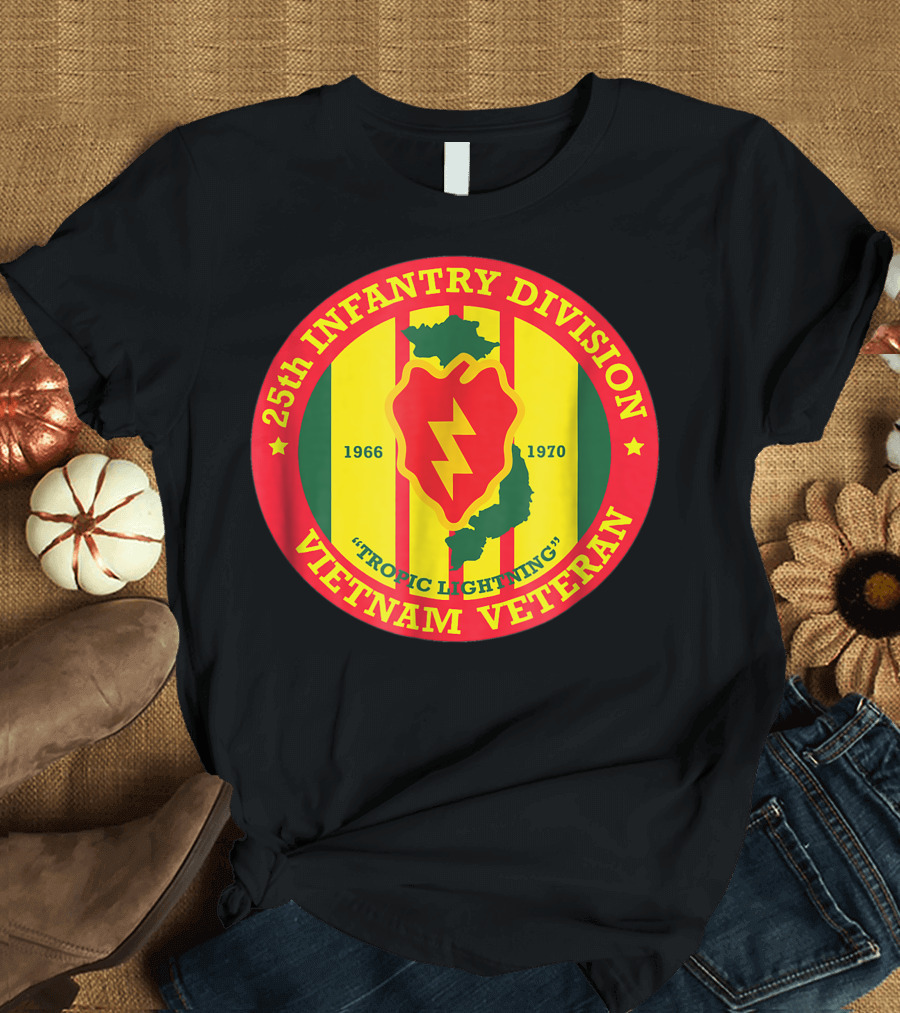 25Th Infantry Division Vietnam Veteran Tropic Lightning 1966 1970 T-Shirt
