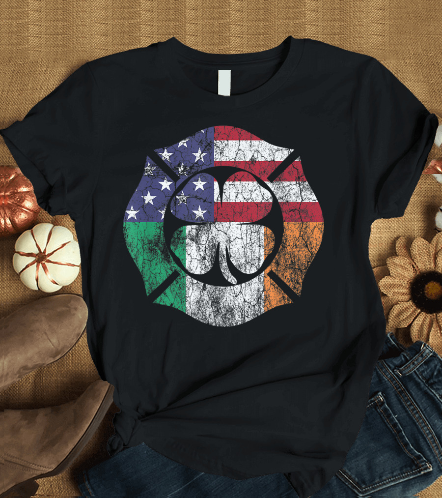 Firefighter Shamrock St Patricks Day Irish American Flag Emblem T-Shirt