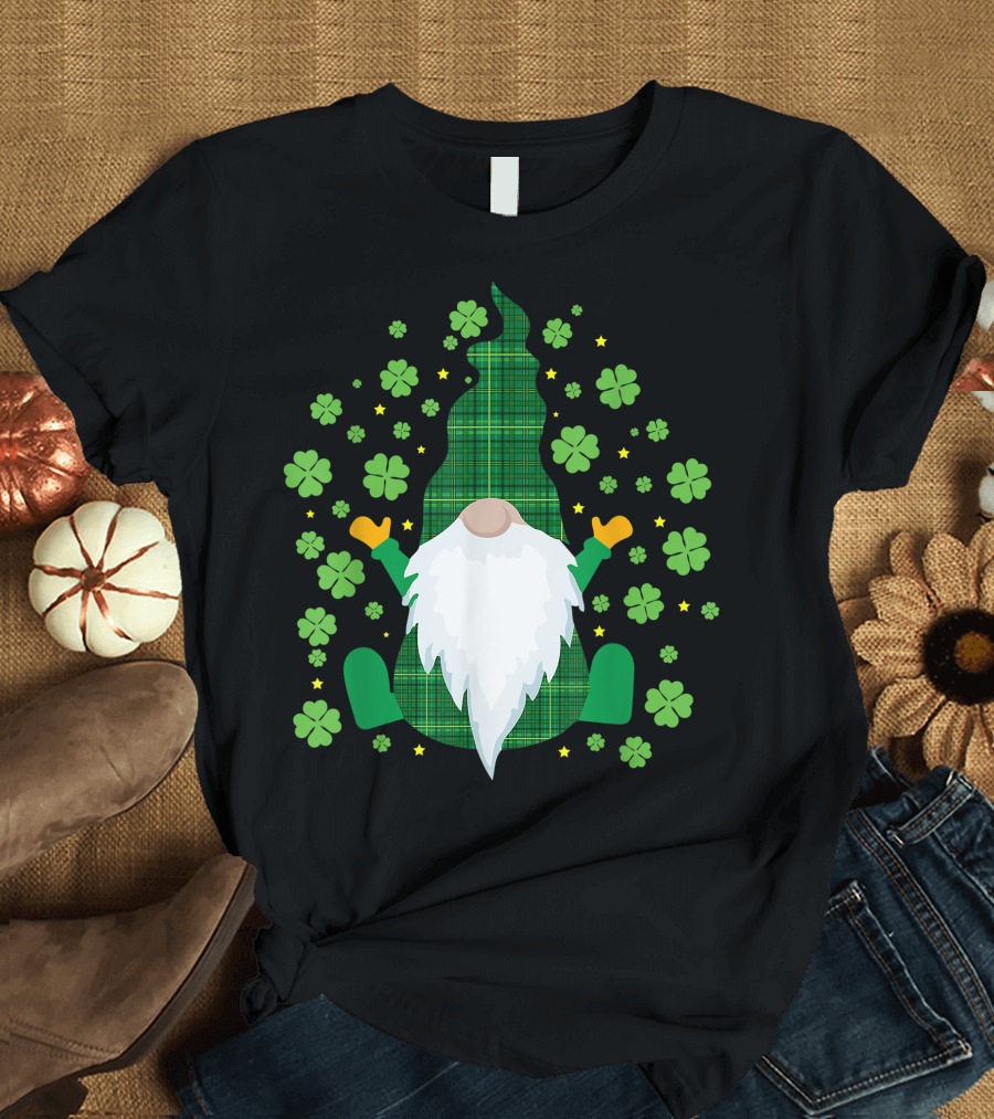 Lucky Irish Gnome Green Plaid Clover Charm T-Shirt