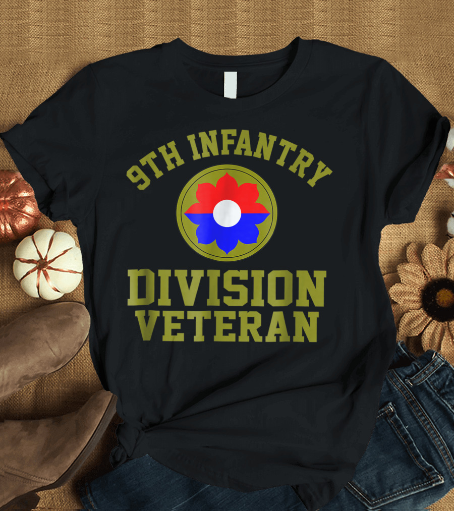 9th Infantry Division Veteran Emblem with Red and Blue Flower T-Shirt