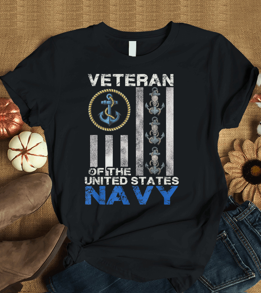 Veteran of the United States Navy Vintage Anchor Rope T-Shirt