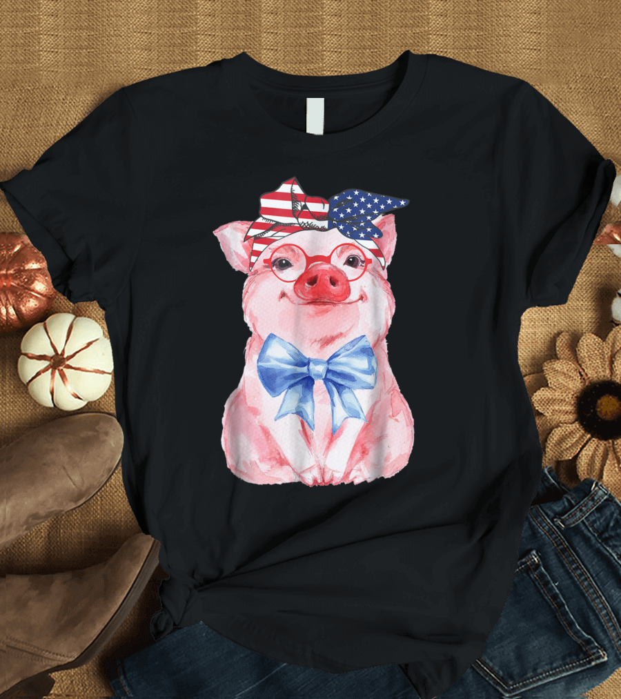 American Pig with Bandana and Bow 4th of July Cute Flag T-Shirt