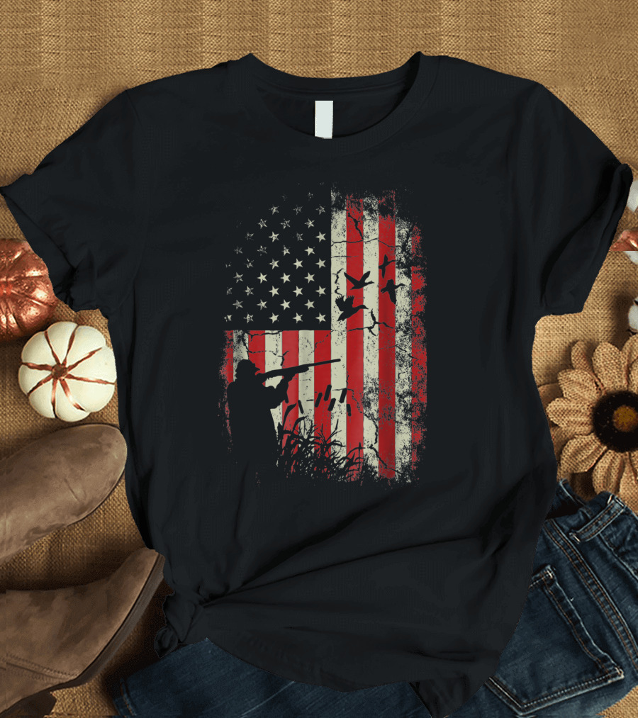 American Flag Duck Hunting USA Hunter T-Shirt
