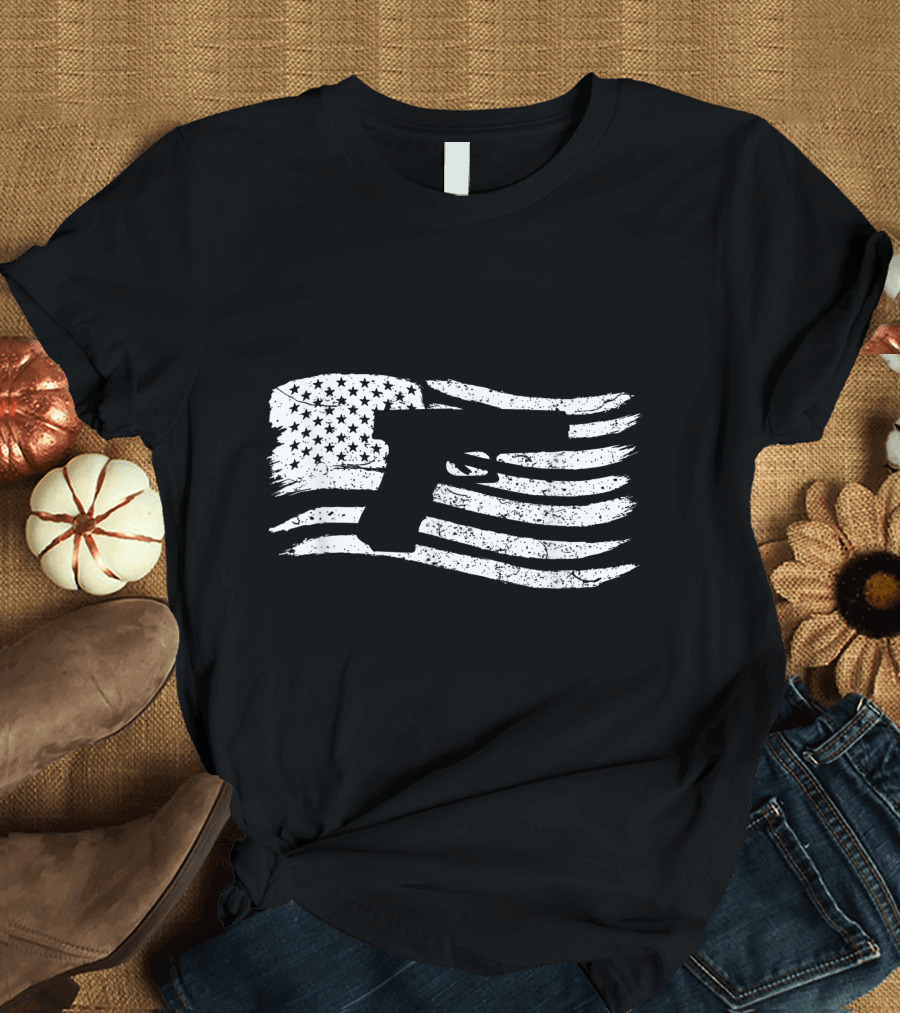 American Flag Handgun Pistol Vintage Look T-Shirt